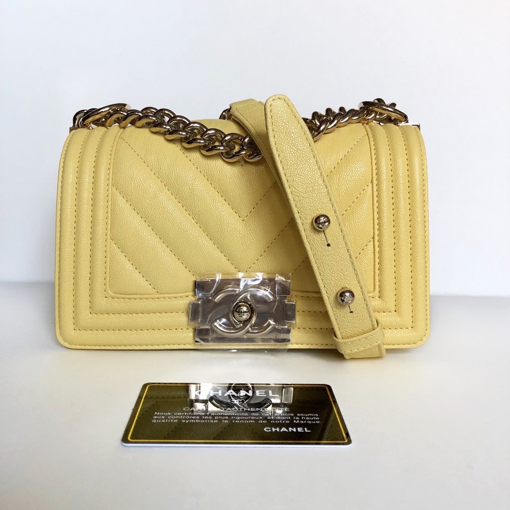 ❌❌SOLD❌❌ CHANEL 19S YELLOW SMALL CAVIAR BOY BAG